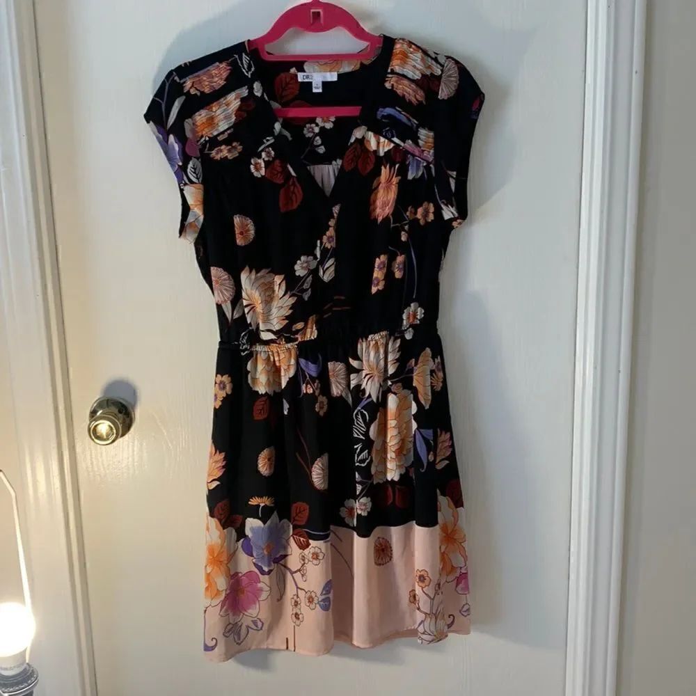 DR2 EUC black with pink floral dress Size Small